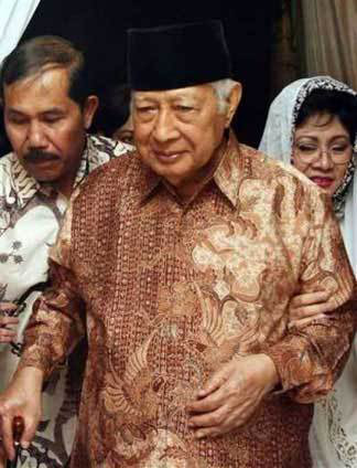 印尼前总统苏哈托病重死亡