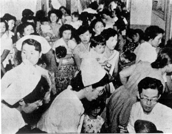 上世纪50年代日本百余婴儿死于毒奶粉