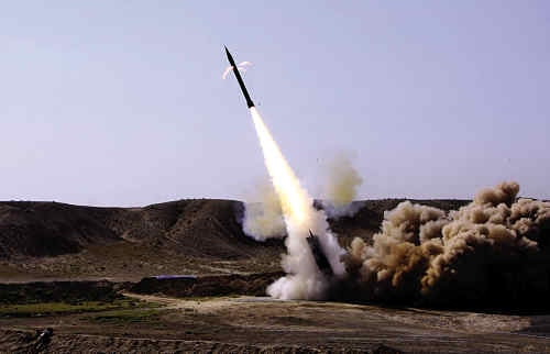 伊朗将会在随后的演习期间定于28日测试"流星-3"(shahab-3)弹道导弹