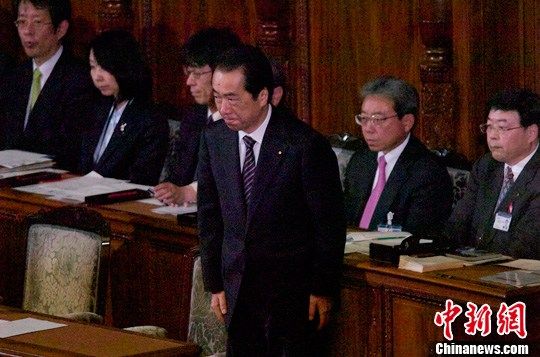6��2�����磬��ֱ���ڸ����ΰ��ڹ�������Ժ��������������ڹ����ٿ�ǰһ��Сʱ���������ٿ��˵�����ʿ�ᣬ��ֱ���ڻ��ϱ����Լ����ڽ������ձ��������ֺ��ؽ�Ӧ�Ժ��ְ��ͼΪ������л��Ա����ֱ�ˡ���Ƚ ��