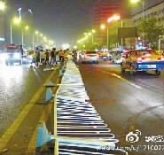 五一大道连环车祸,“跨栏”者身亡