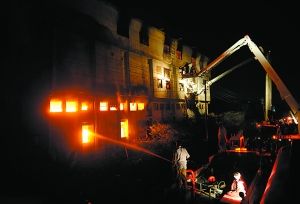 巴基斯坦火灾致死289人