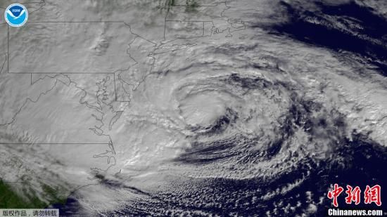 ͼΪ29�գ��������Һ���ʹ��������ֵ�goes-13�������ǣ�NOAA GOES-13��������쫷硰ɣ�ϡ�������ͼ��