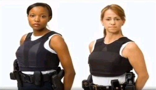 美国底特律警局泄露女警胸围尺寸将面临投诉|