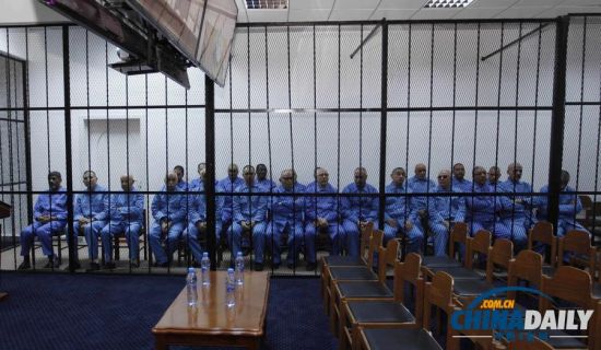 利比亚法庭开审卡扎菲政权高官 萨阿迪还未出