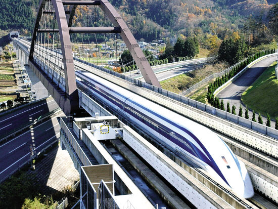 日本磁悬浮列车创时速纪录