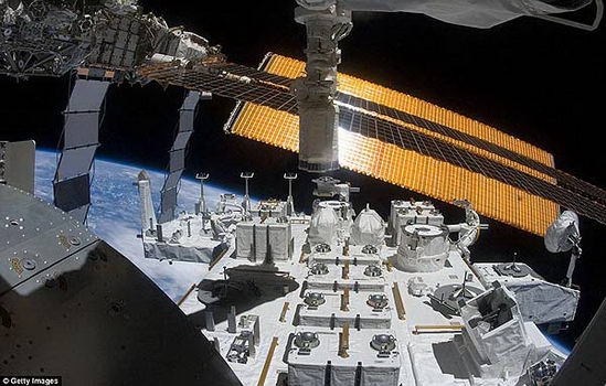 日本斥资14.5亿英镑建成空间实验室(组图)