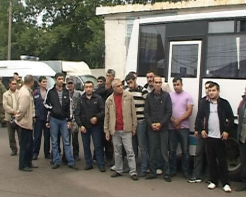 �ڶ������³���ڵ��߲˻����ϴ�����һ���Գ�һ��ķǷ��������㣬�������Լ��Ĺ����䡢���ȹݡ�ҽԺ�������С�