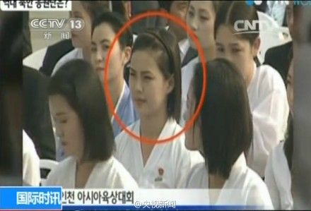 金正恩夫人李雪主啦啦队时期视频曝光(图)