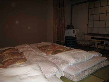 日本游之八:在旅馆住日式的榻榻米