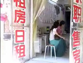 大学生同居早已经是高校见怪不怪的现象 资料图片