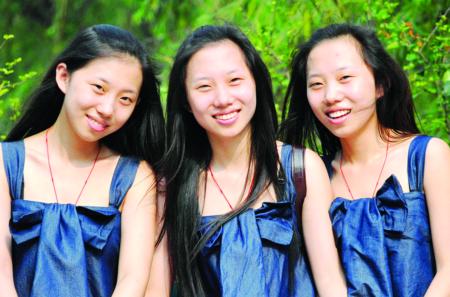 09年郑州美女三胞胎 考入同一大学同一专业
