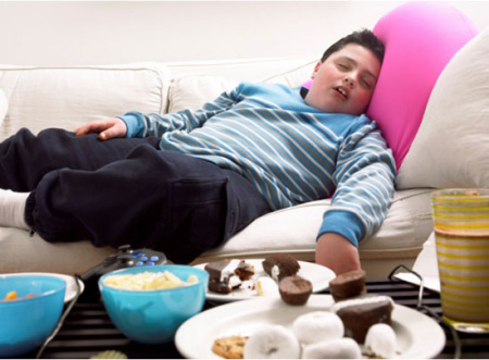 年轻人睡眠时间不当可致脂肪增加