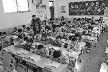 济宁小学男教师短缺 18个班只有6名男教师