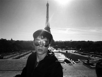 ����������������ϴ�����Ƭ��ʾ���������衣