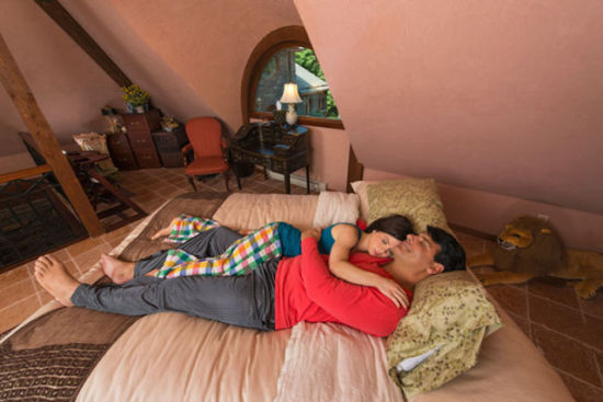 �ܿ��ս���˵���Թ˿�Զ����Ů��