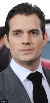 整容19次:菲律宾男子终如愿变超人(图)