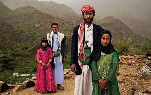 双语:也门8岁女孩嫁给40岁男子内出血身亡
