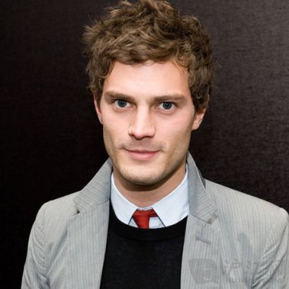 Christian Grey might be an All-American S&M fiend, but he'll be portrayed by a hot Northern Irish actor on the big screen. Jamie Dornan has reportedly won the coveted role that will guarantee his status as a future household name. He's the latest UK citizen to land a big American part. These other hot British actors have managed to put away their sexy accents to portray iconic superheroes, a historic president, and a very sparkly vampire. ˹ٰҲȫS&M֣өĻһλԱԱݡ`ӮҵܶĽɫҲһλɫӢԱﻹһЩӢԱԸеӢȥĳӢۣһλͳһλ˷ǳҫ۵Ѫ