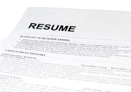 Resume didn't include the candidate's name. ûдӦƸߵ֡