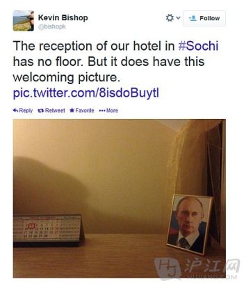 The reception of our hotel in Sochi has no floor. But it does have this welcoming picture. Ƶķûеذ壬ǵĻӭʽرƬΪ֤