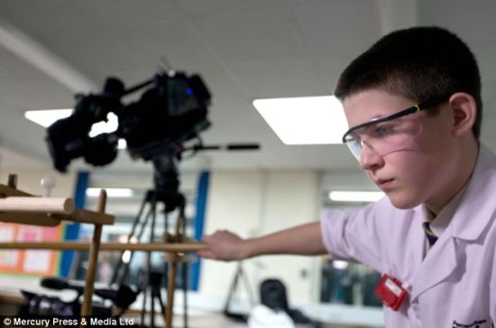 13-year-old Jamie Edwards has become the youngest in the world to build a nuclear fusion reactor