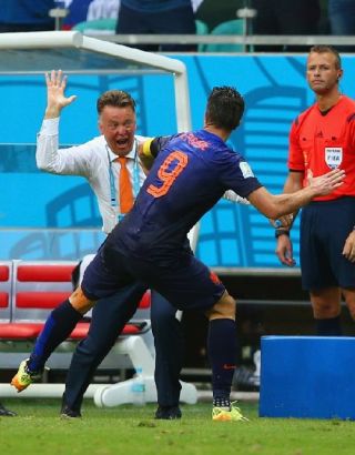 The Netherlands Robin van Persie high fives