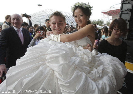 双语:外国人眼中的中国六大奇葩婚嫁现象