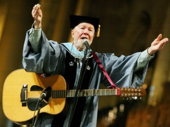 Ƥء1937-1938У ֮(Pete Seeger)1936ڹѧϵѧϰʱǳΪһߣڴʱѧ ڴӹѧΪThe WeaversһԱǳѧֽHarvard CrimsonıڱҵдĻҺܸȹ2꣬ѧ˷ǳĶҲҲȱĳ̸ֹܽҵĶ