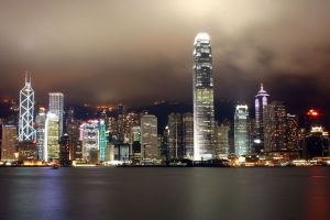 港校内地生近半留港就业 回内地者不足一成