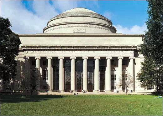 MIT里的后现代的魔幻建筑