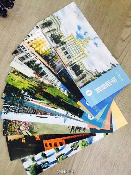 �������