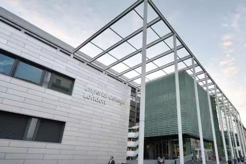 赢在起跑线：10所2015英国就业前景最好大学