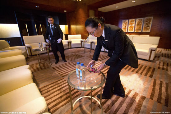 2015��9��25�գ��������ڻ����VIP���䣬�ܼ�ѧУ��ҵ���ŵ¾��������ڹܼҽ���Vincenzo Matarreseָ���£��������ϵĻ���