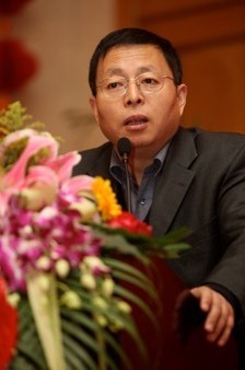 考生认真聆听考场须知 考生认真聆听考场须知