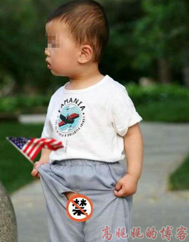 华裔孩子穿开裆裤惊呆美国人