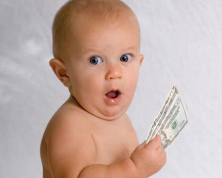 在美国养一个孩子到18岁要花约24万美元