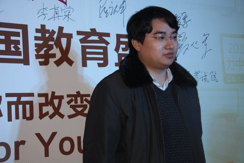 �������ѧУУ��Ҧ�