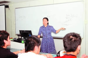 暨大全英文授课教师课酬翻倍老师比赛讲课