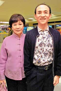 小s性感代言内衣 公婆体谅其辛辣言行【图】