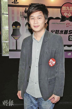 翻版阿sa吸毒被揭发 嫩模界或掀起“验毒”热潮