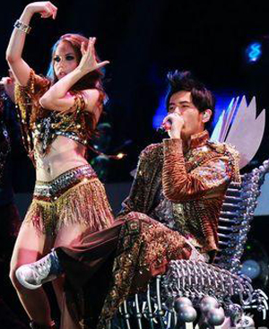 周杰伦个唱不改魔幻本色 无缘蔡依林双J未共舞