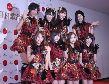 继去年创下72人大组合上红白之后,akb48今年将带上妹妹组合的成员