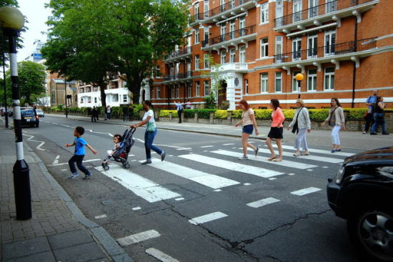 Abbey RoadͷʿһרAbbey Roadķڴ㣨Ӱ/ӢУ