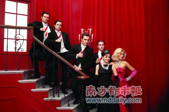 �ڡ����Ů������100����Serena������ģ�µ���������-��¶��1953��ĵ�Ӱ��Gentlemen Prefer Blondes ��ʿ�����ˡ��еľ��仭�档