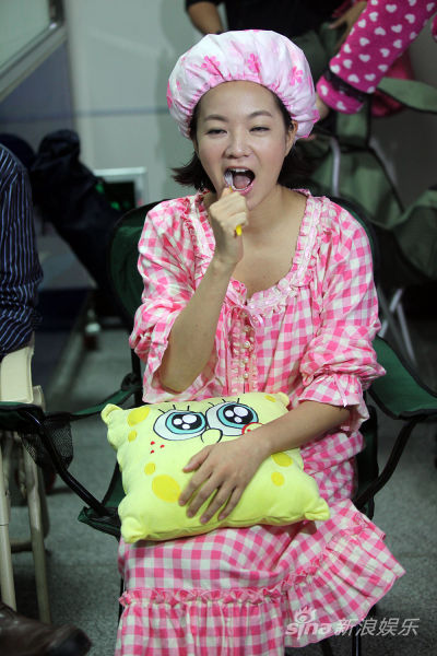 《粉红女郎》<em>成都</em>地铁大开<em>睡衣</em>派对|粉红女郎