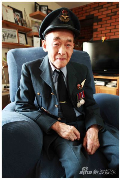 纪录片《二战加拿大华裔军人传奇》出征|纪录