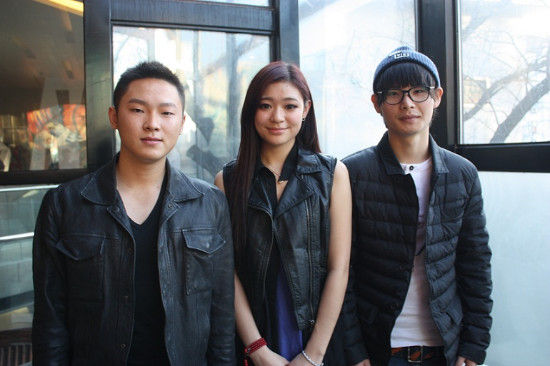 白婧发新专辑 梁博低调捧场不谈近况(图)_影音娱乐_新浪网