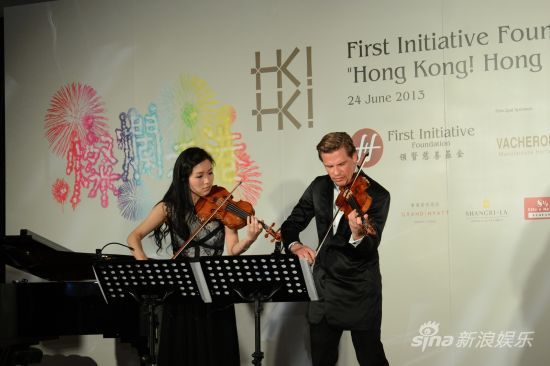 小提琴家文薇出席领贤慈善基金活动|慈善|文薇|小提琴