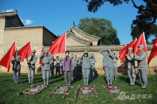 《血战残阳》剧照曝光 刘唱饰战地医生